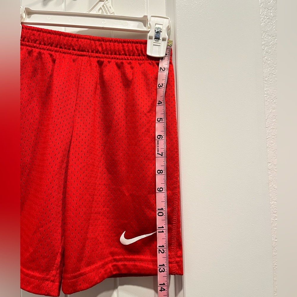 Nike Bright Red Sports Shorts - Picture 4 of 5